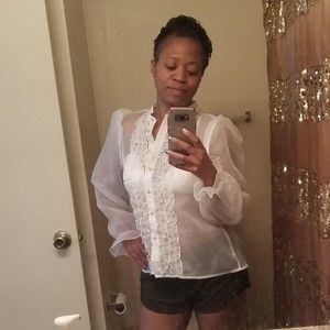 Meet your Posher, Candice